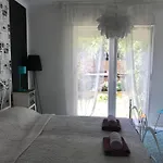 Pine And Lime Apartments